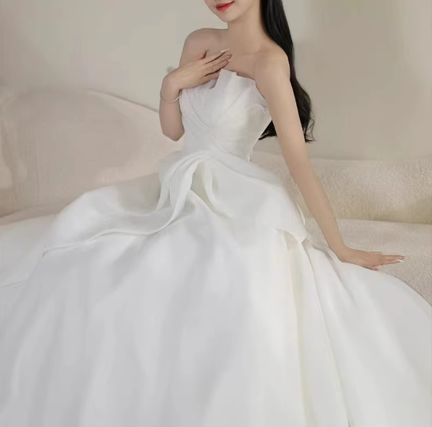 Vintage Strapless A-Line Draped Chiffon Bodice & Flowy Organza Skirt Wedding Dress DP7829