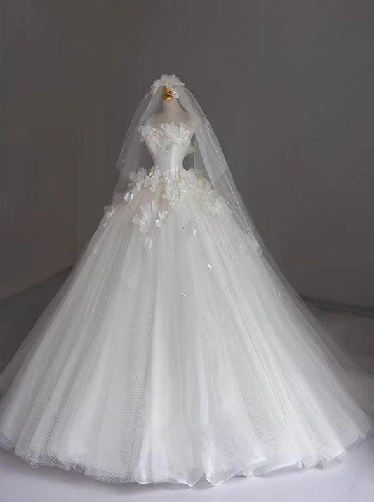 Glamorous Strapless 3D Floral Applique Tulle Veil A-Line Wedding Dress DP7836