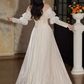 Robe de mariée vintage en dentelle à épaules dénudées et manches bouffantes DP7862