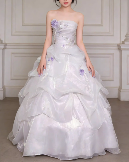 Elegantes lavendelfarbenes, trägerloses A-Linien-Organza-Ballkleid mit 3D-Blumenmuster für Sweet 15, Quinceañera, DP7887