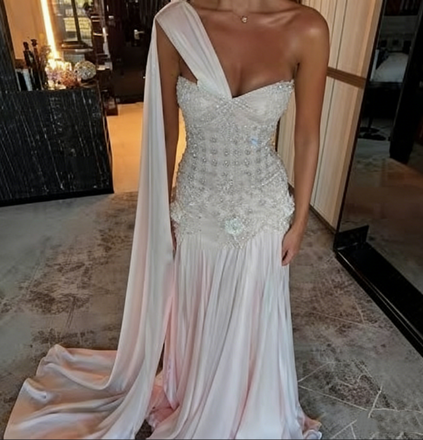 Elegant One-Shoulder Beaded Embroidery Evening Gown with Draped Train DP7882