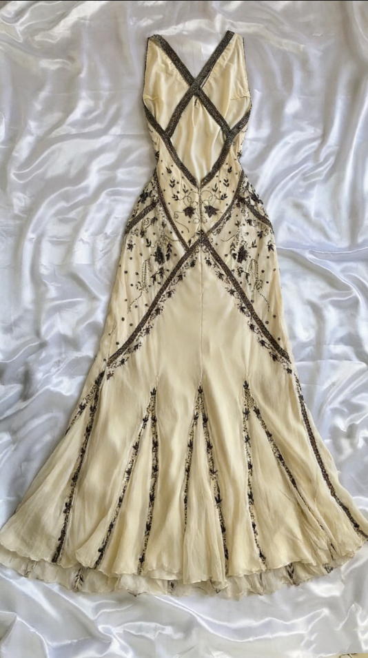 Flapper-Style Beige Embroidery Chiffon Evening Gown Crisscross Straps –  DSProm