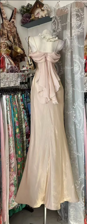 Vintage Champagne Spaghetti Strap Ruffled Mermaid Prom Dress DP7957