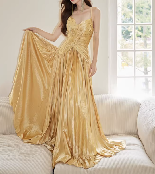 Elegant Champagne Gold Pleated Satin Formal Dress HalterSweetheart Prom Dress DP7971