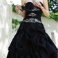 Elegantes schwarzes trägerloses, perlenbesetztes Satin-Ballkleid mit Raffungen für Sweet 15 Quinceañera DP7976