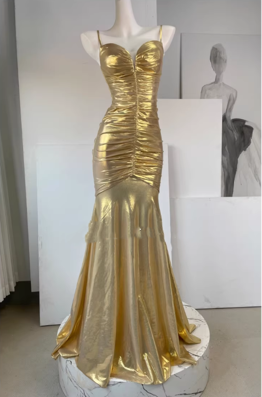 Luxury Gold Metallic Prom Dress Spaghetti Strap Ruched Sweetheart Evening Gown DP7980