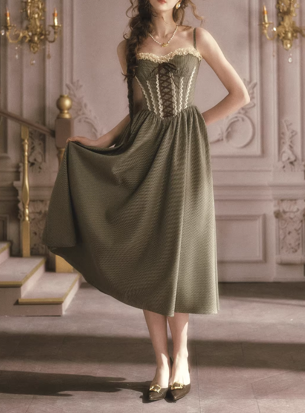 Vintage Green Lace Up Bodice Ruffled Hem Prom Dress Sweetheart Spaghetti Strap Evening Gown DP7992