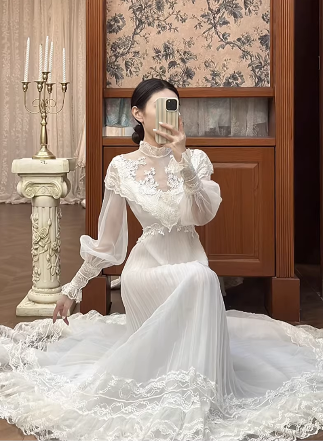 Vintage Ivory Lace Tulle High Neck & Puff Sleeves A-Line Wedding Dress DP8064