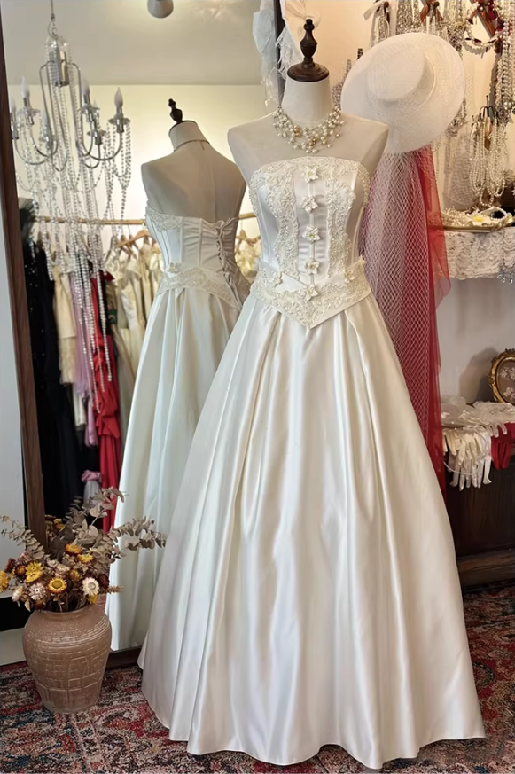 Vintage Ivory Satin Strapless Floral Appliques Wedding Dress DP8067