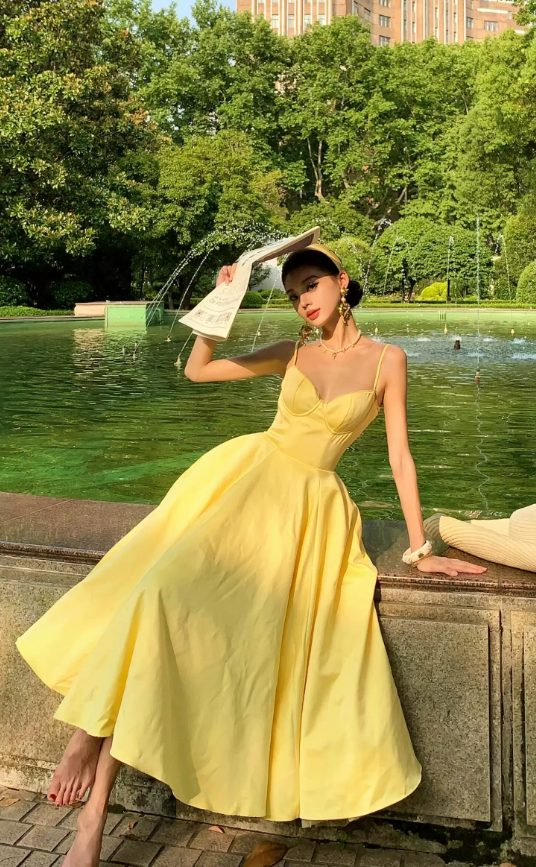 Elegant Yellow Sweetheart Spaghetti Strap A-Line Prom Dress DP8571