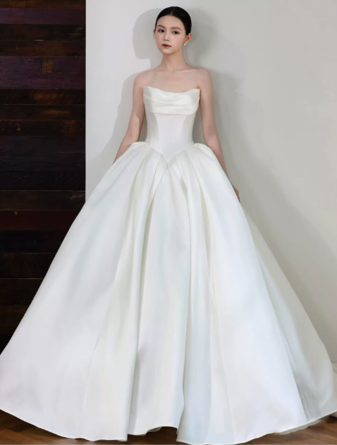 Romantic White Strapless Satin A-Line Wedding Dress DP8622