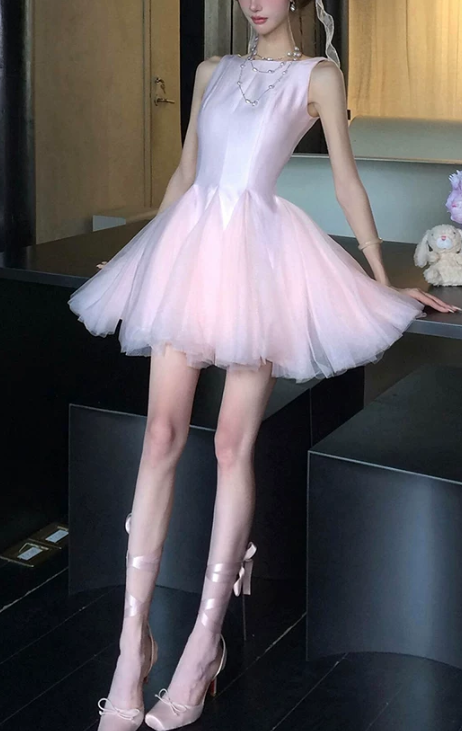 Elegant Pink Satin Tulle Sleeveless Boat Neck A-Line Homecoming Dress DP8748