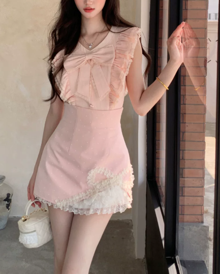 Elegant Puff Sleeve Polka Dot Lace A-Line Homecoming Dress DP8756