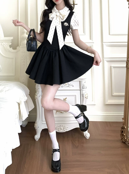Preppy Polka Dot Bow Short Puff Sleeve A-Line Homecoming Dress DP8761