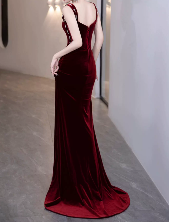 Elegant Burgundy Velvet Mermaid Sweetheart Spaghetti Straps Ruched Prom Dress DP8790