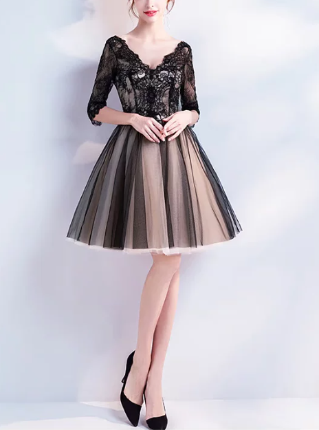 Romantic Lace V-Neck 3/4 Sleeve Short Tulle A-Line Cocktail Party Gown Homecoming Dress DP8800