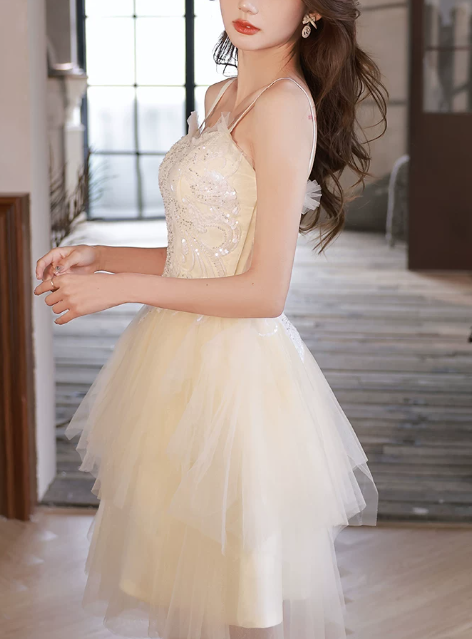 Elegant White Tulle Spaghetti Straps Sequin Sweetheart A-Line Homecoming Dress DP8841