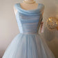 Retro Hellblaues Tüll-Design A-Linie Chiffon Partykleid Homecoming-Kleid Ballkleid Brautjungfernkleid DP6161