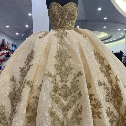 Wunderschönes Apricot Sweetheart Perlenstickerei Sweet 16 Quinceanera A-Linie Ballkleid Geburtstagskleid Abendkleid Ballkleid DP6528