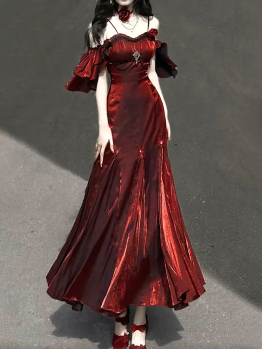 Vintage Burgund Spaghettiträger Meerjungfrau Design Elegantes Satin Abendkleid Ballkleid DP6107