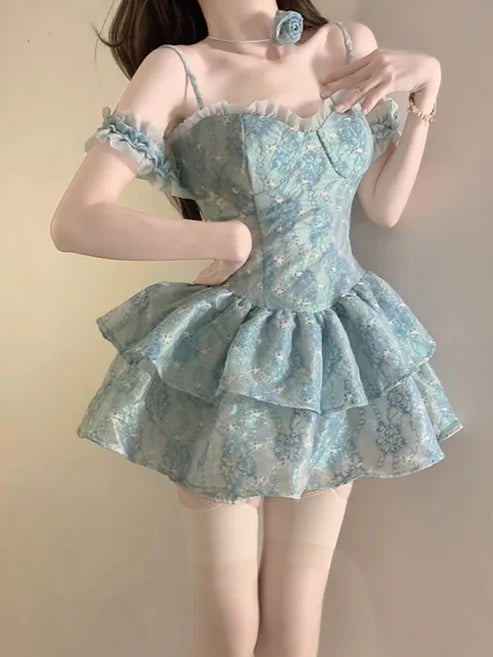 Retro Light Blue Floral Spaghetti Strap Design A-line Mini 16th Birthday Party Dress Tiered Homecoming Dress DP6031