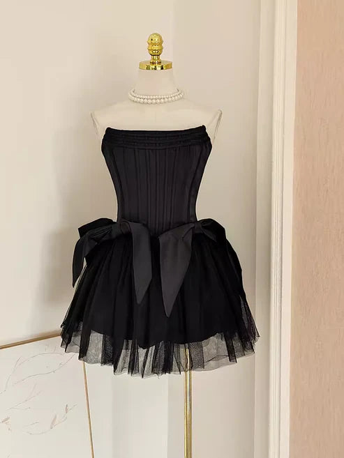 Retro Black A-line Strapless Lace-up Homecoming Dresses Short Satin 16th Birthday Dress DP6042