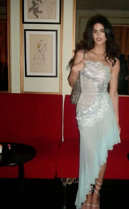 Bezauberndes, glänzendes, trägerloses Meerjungfrau-Abendkleid aus Chiffon mit Pailletten und unregelmäßigem Saum, DP6338