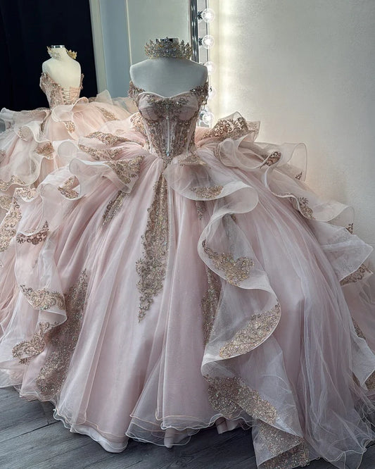 Robe de bal de quinceañera glamour en tulle rose brodé de perles, épaules dénudées, coupe trapèze, DP7153