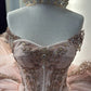 Robe de bal de quinceañera glamour en tulle rose brodé de perles, épaules dénudées, coupe trapèze, DP7153