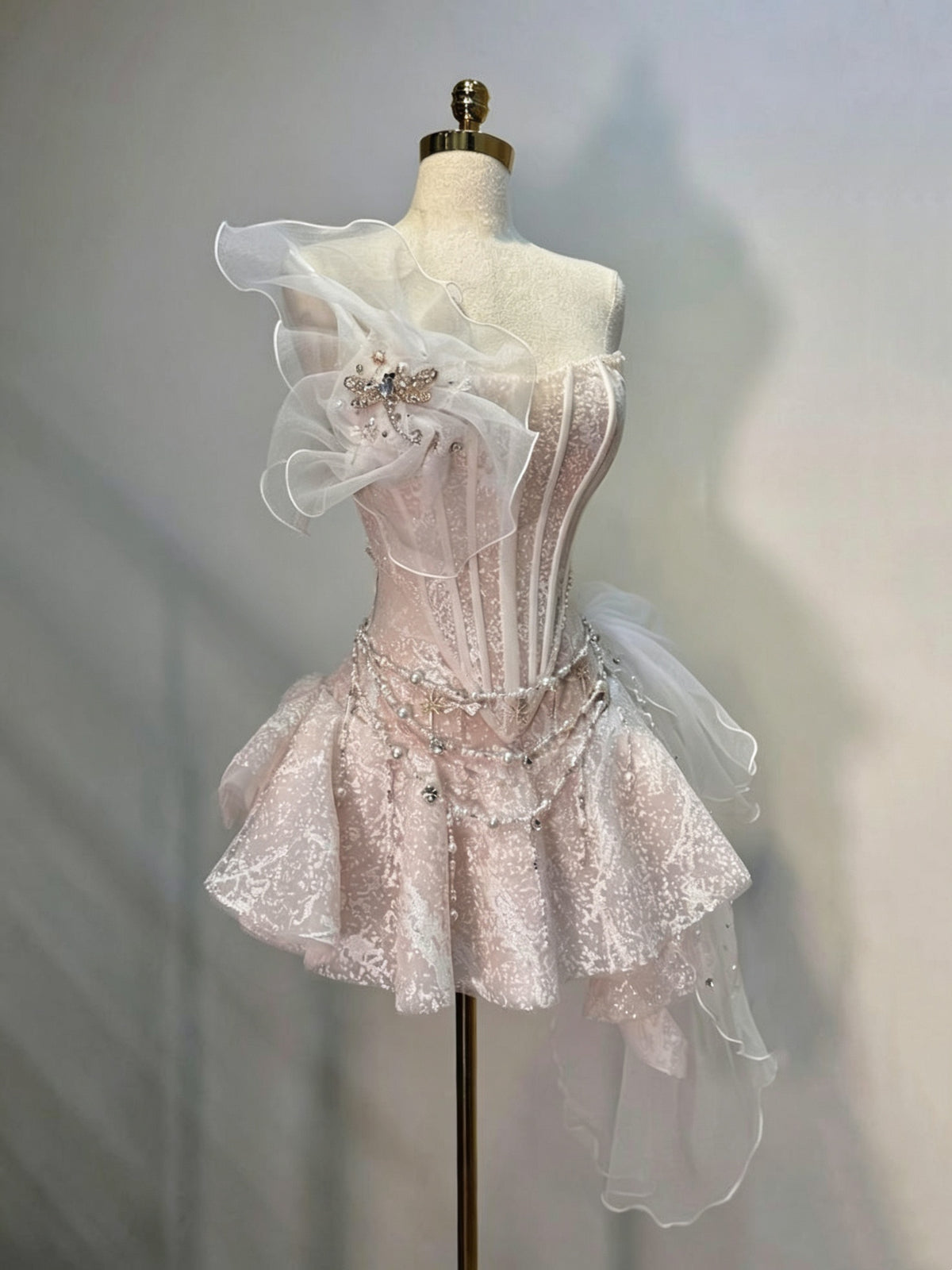 Chic Ivory Strapless Glitter Corset One Side Ruffle Tulle Floral Beaded Chain A Line Short Homecoming Dress XS007