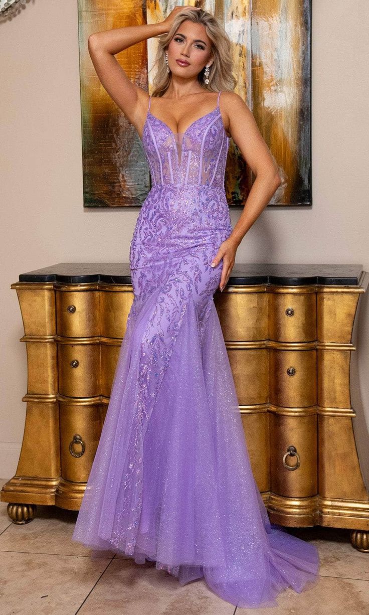 Glamorous Lace Sequined Prom Dress Spaghetti Straps Tulle Evening Gown DP8023