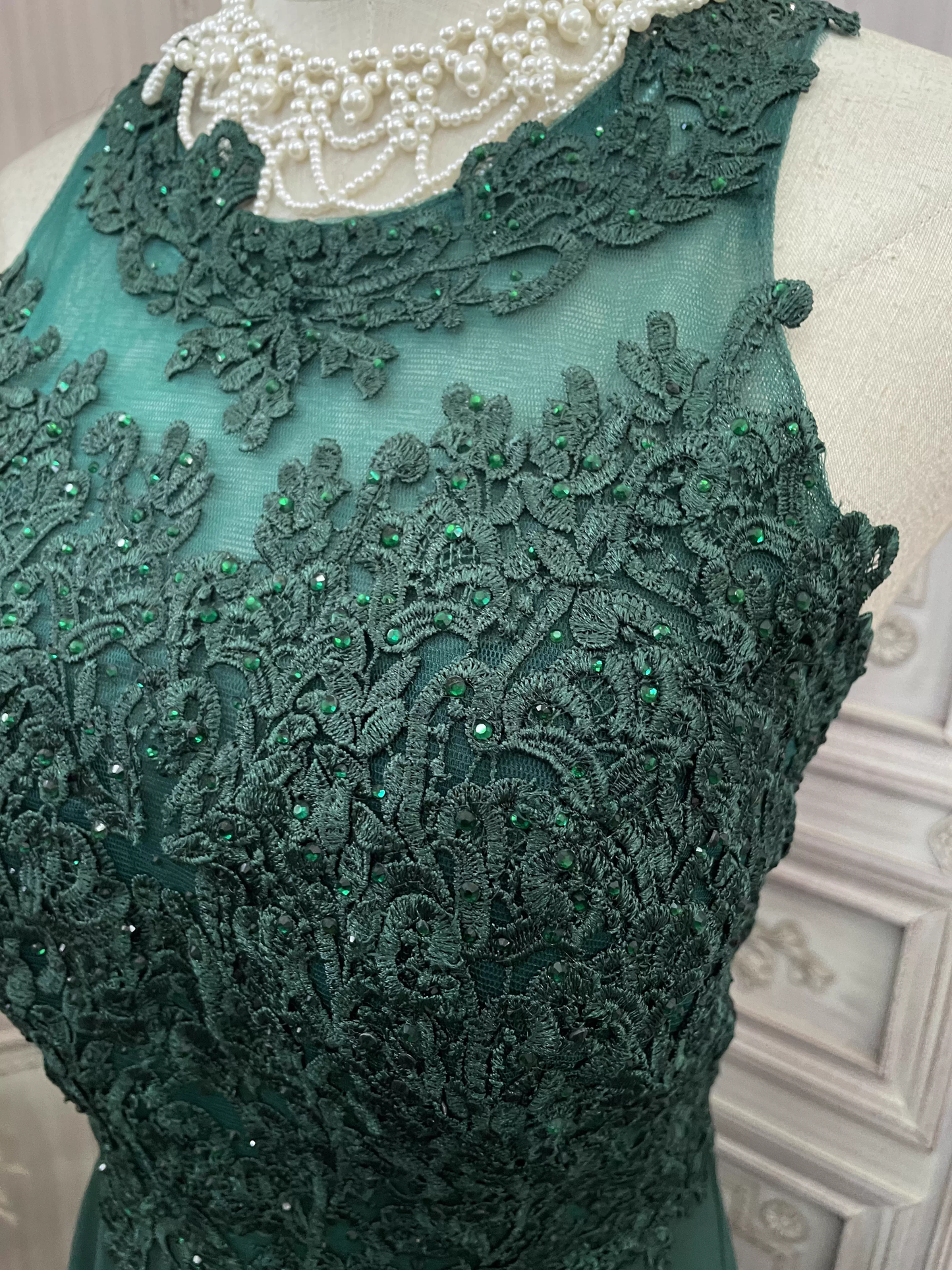 Elegant Emerald Green Sleeveless Lace Evening Gown Chiffon Train Prom Dress DP7603