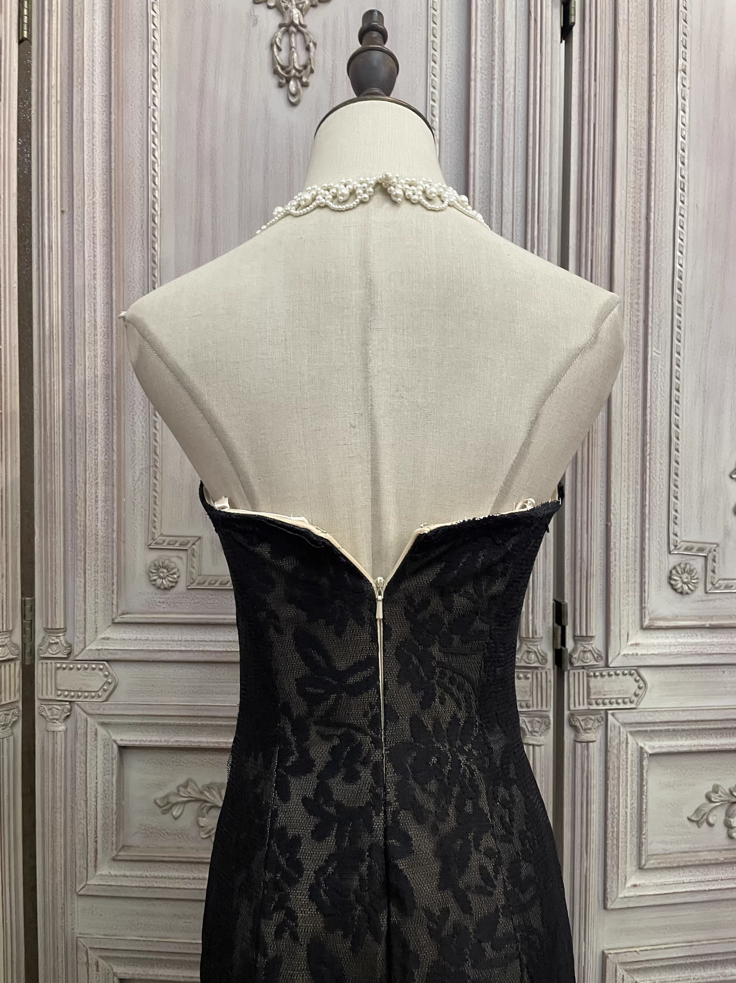 Vintage Black Strapless Mermaid Lace Evening Gown Sheer Floral Embroidery Formal Prom Dress DP7593