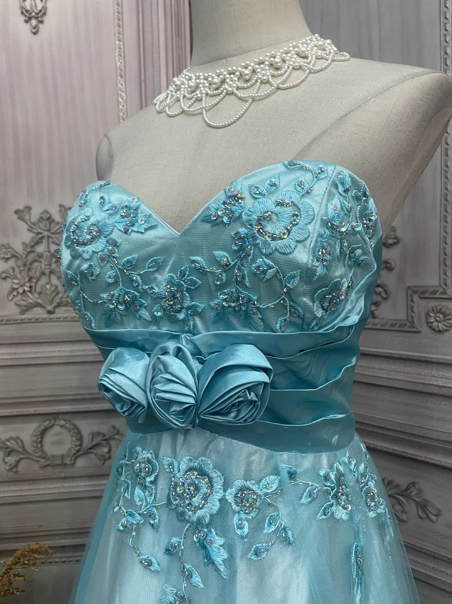 Vintage hellblaues trägerloses A-Linien-Abendkleid mit 3D-Blumenstickerei, formelles Abendkleid/Ballkleid DP7595