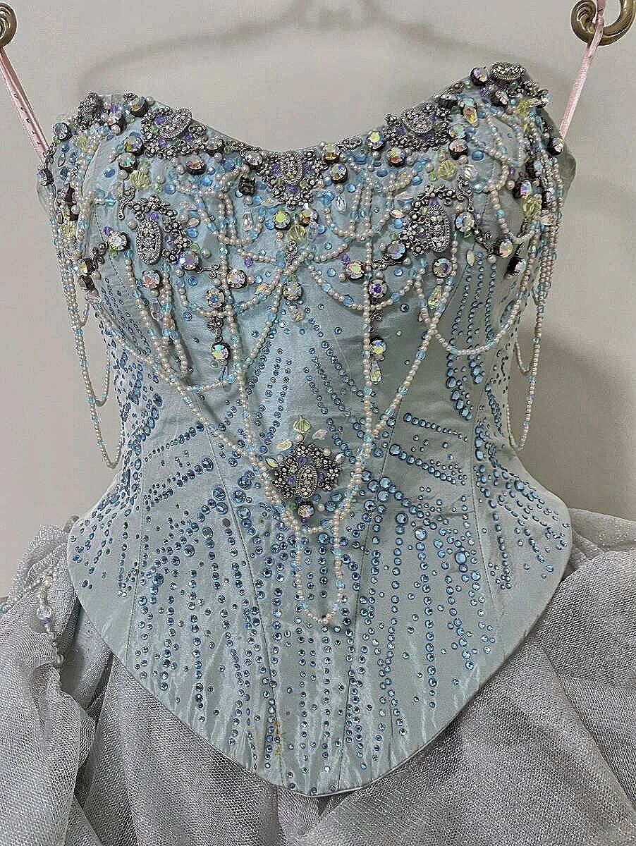 Vintage Eisblaues trägerloses, perlenbesetztes Rüschen-Glitzer-Tüll-Ballkleid für Sweet 15 Quinceañera DP7556