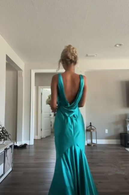 Green V Neck Mermaid Elegant Satin Long Prom Dress, DP3750