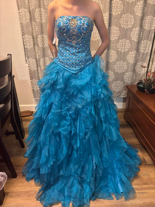 Glamorous Strapless Blue Ball Gown Ruffled Organza Intricate Beading Prom Dress DP7010