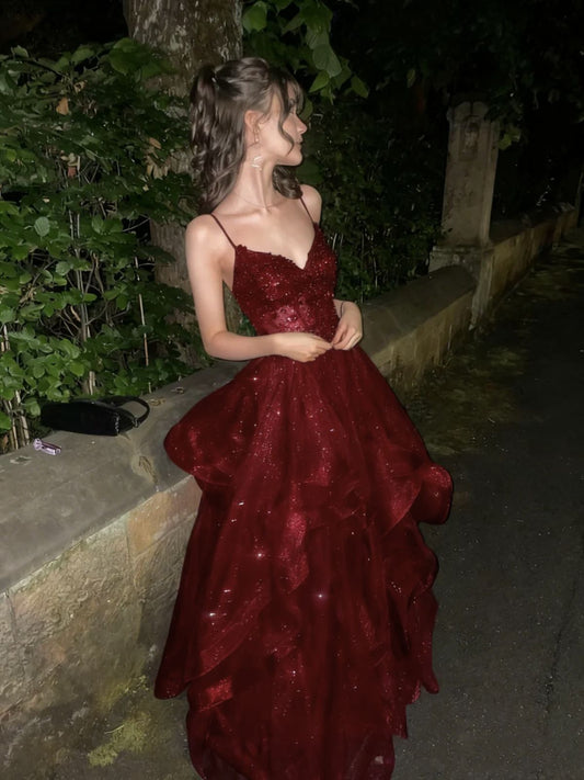 Glamouröses burgunderrotes Pailletten-Rüschenkleid mit Spaghettiträgern für den Sweet 15 Quinceañera-Abend DP7919