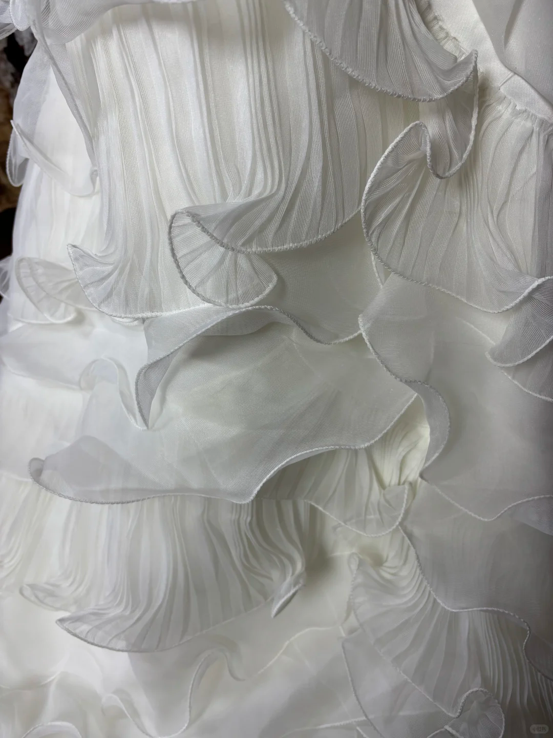 Vintage-Inspired Mermaid Strapless Wedding Dress Ruffled Draped Bodice Bridal Gown DP7064