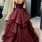 Elegantes weinrotes, trägerloses Sweetheart-Glitzer-Tüll-Ballkleid mit Rüschen und mehreren Lagen für Sweet 16/Quinceañera DP8364