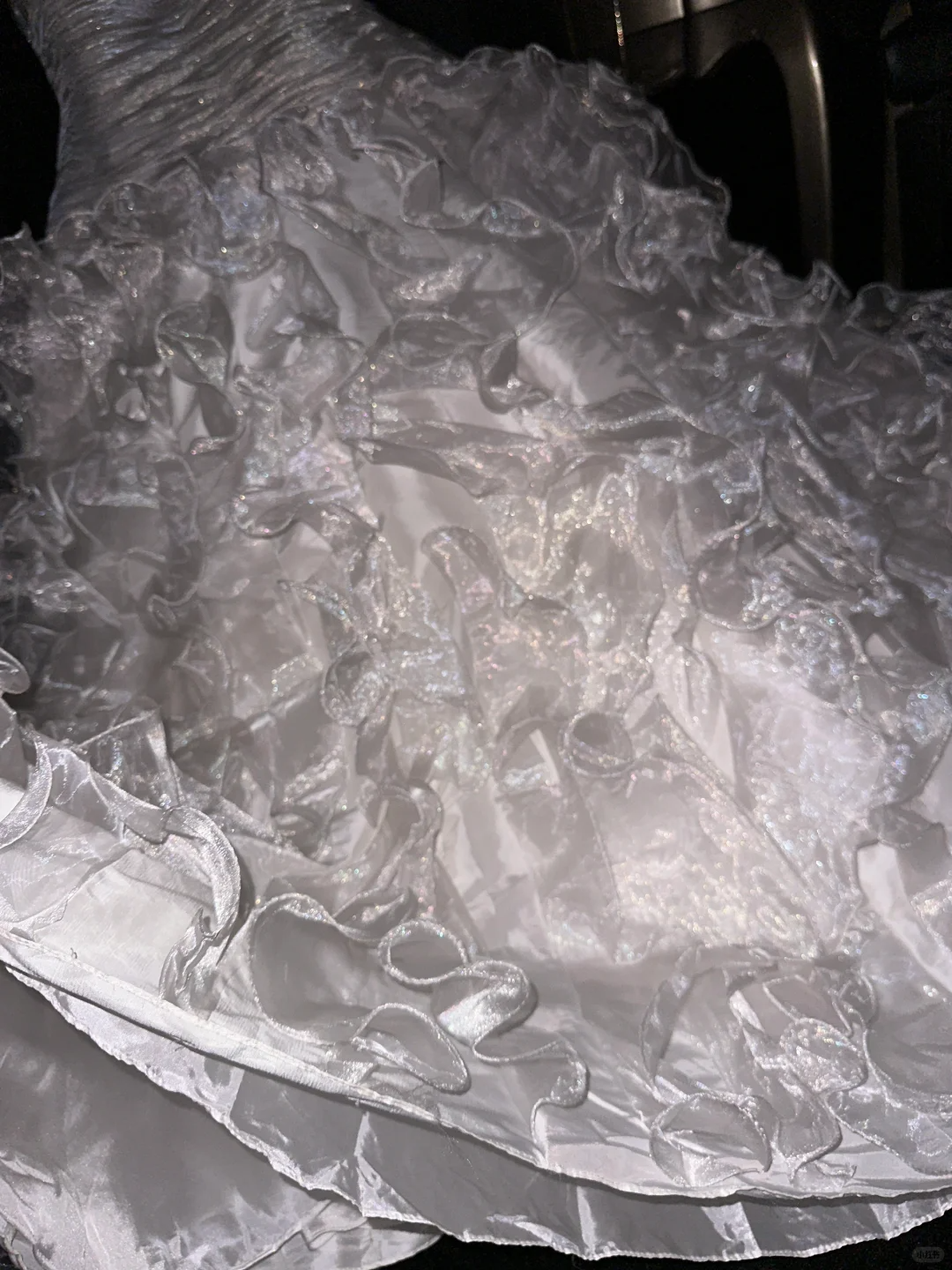 Glamorous Iridescent White Tulle Sweetheart Strapless 3D Ruffled Wedding Dress DP7295