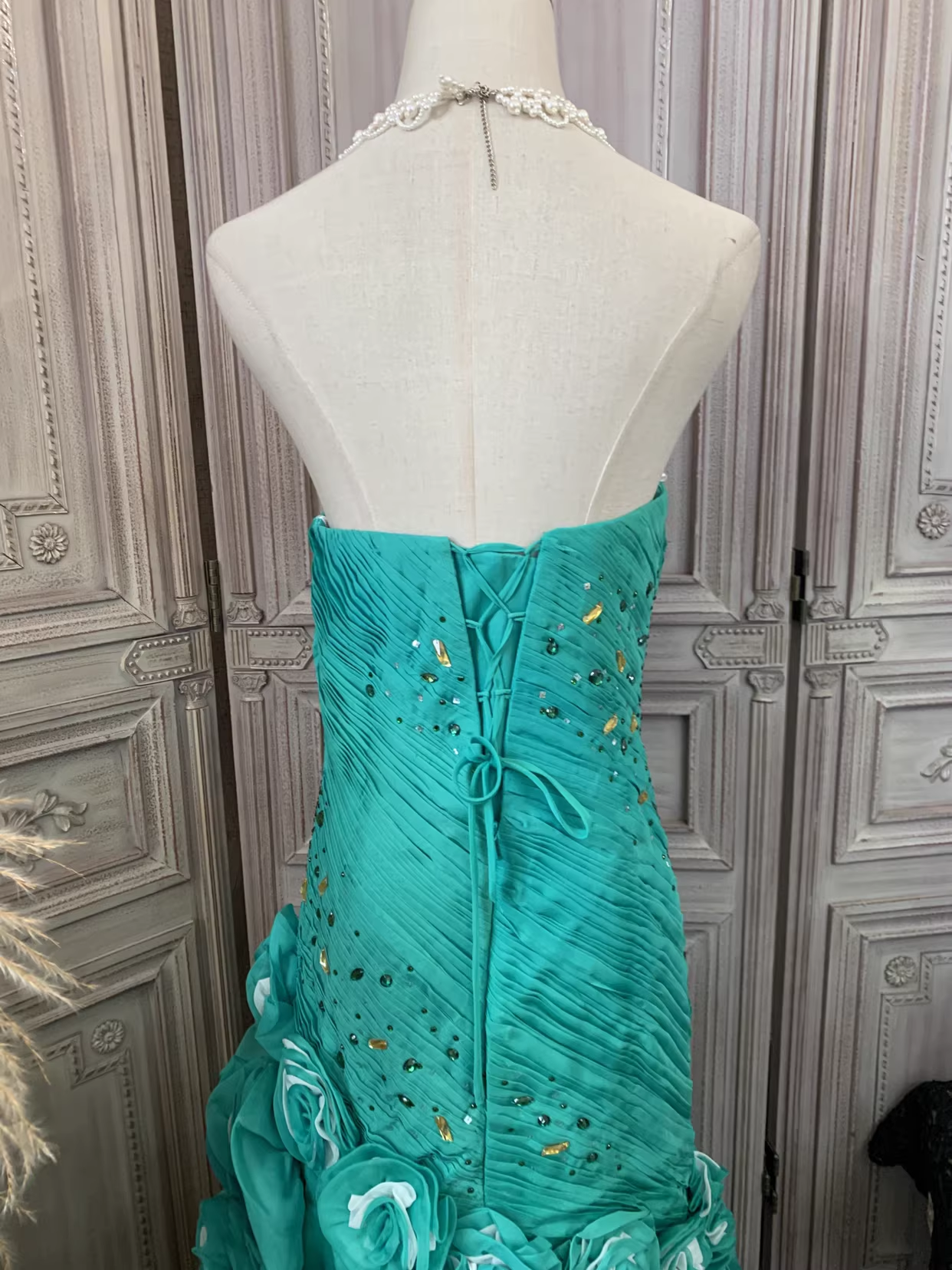 Vintage türkisfarbenes, trägerloses Meerjungfrauen-Abendkleid mit 3D-Rosen-Rüschenschleppe, formelles Ballkleid DP7592