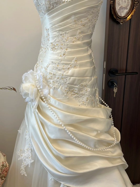 Elegant White Beaded Applique Satin Wedding Dress Mermaid Strapless Bridal Gown DP7132