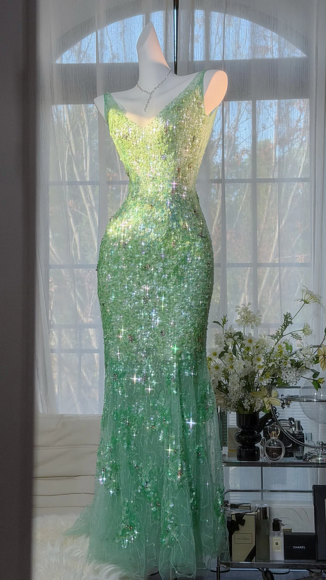 Glamorous Mint Green Sequin Mermaid Prom Gown V-Neck Beaded Evening Dress DP8127