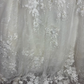 Robe de mariée vintage en dentelle, épaules dénudées, coupe trapèze, broderies florales, DP7063
