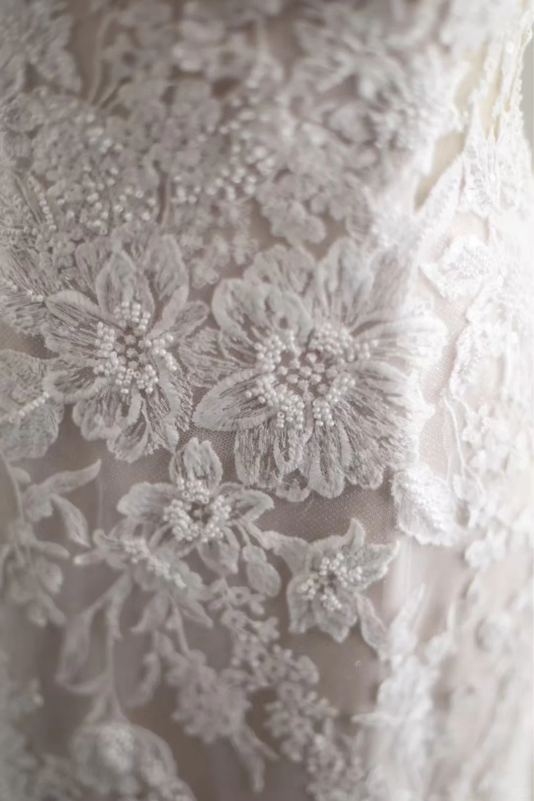 Vintage White Lace Mermaid Sheer Train Floral Embroidery Wedding Dress DP7644