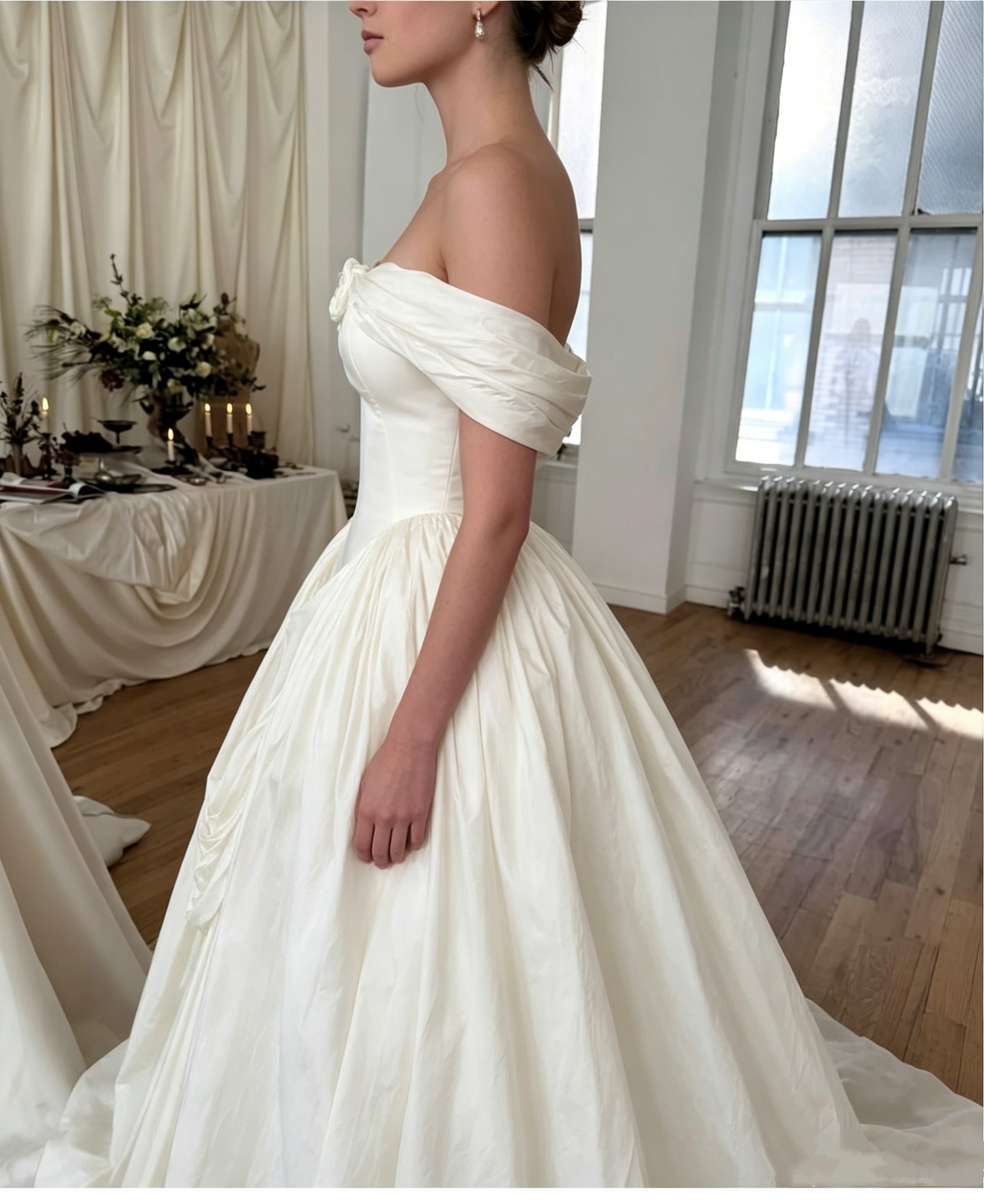Romantisches elfenbeinfarbenes schulterfreies A-Linien-Brautkleid aus Taft DP8434