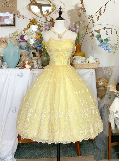 Elegant Yellow Strapless Floral Lace A-Line Homecoming Dress DP8538