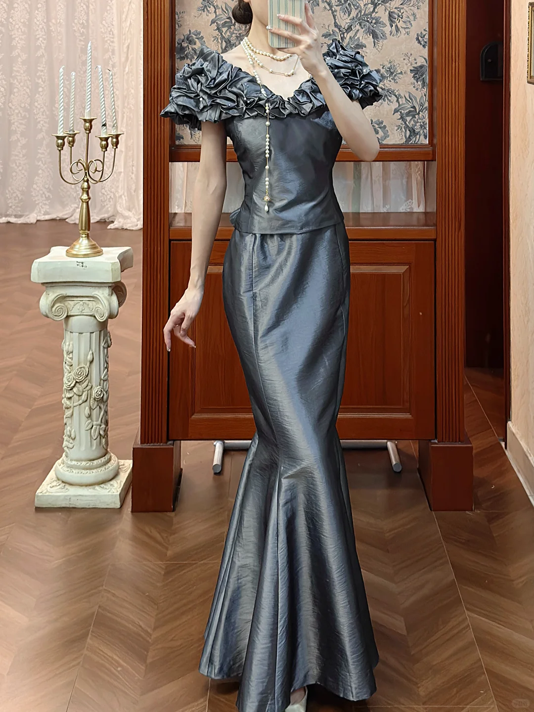 Elegant Grey Ruffled Evening Gown Off-Shoulder Mermaid Prom Dress DP7944