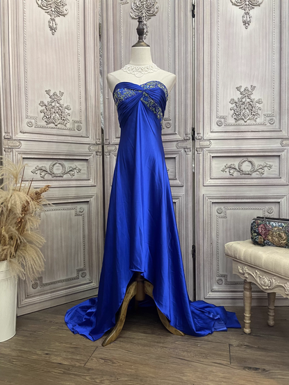 Vintage königsblaues trägerloses Satin-Abendkleid mit Perlenbesatz und Schleppe, formelles Ballkleid DP7594